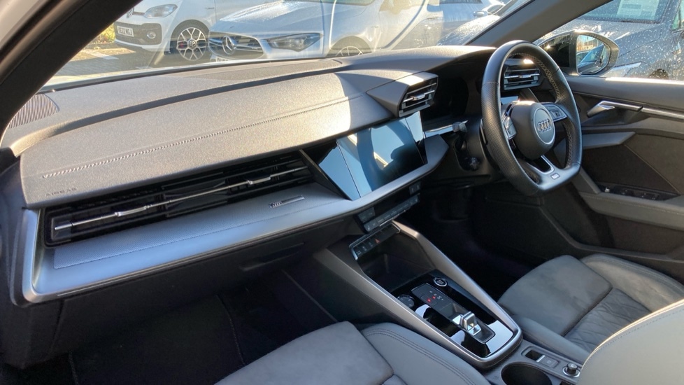 Used Audi A3 2023 for sale - 76873130: Photo 2