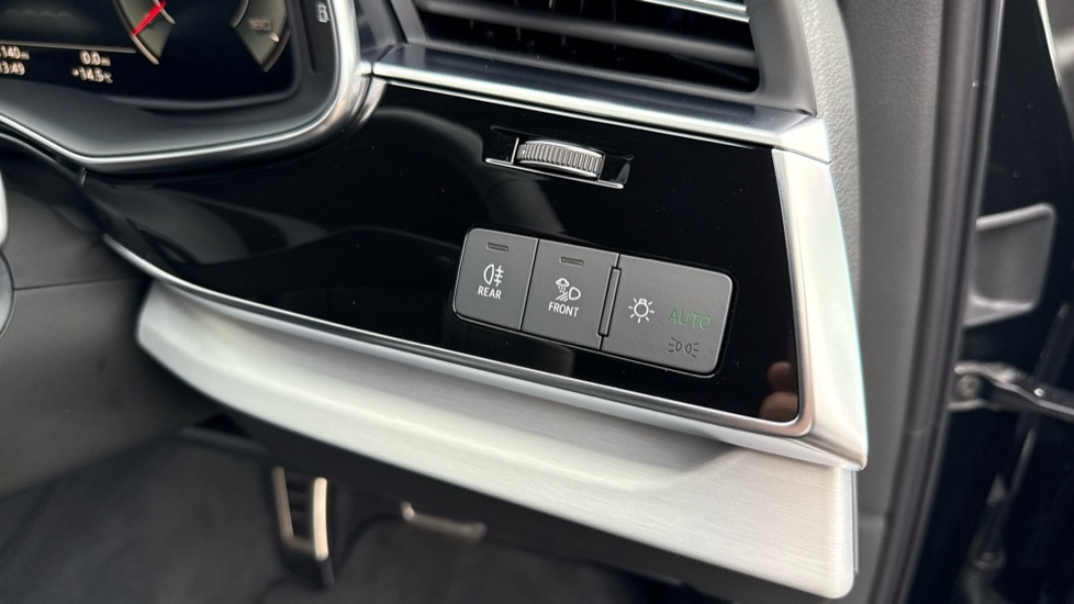 Used Audi Q7 2025 for sale - 76660757: Photo 44