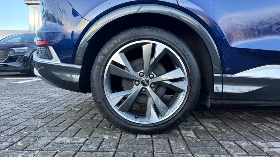 Used Audi Q4 e-tron 2025 for sale - 76871156: Photo 21