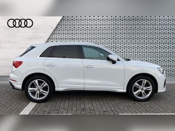 Used Audi Q3 2021 for sale - 76660702: Photo
