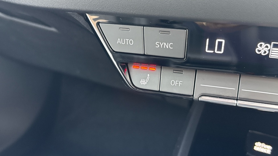 Used Audi Q4 e-tron 2022 for sale - 76868680: Photo 38