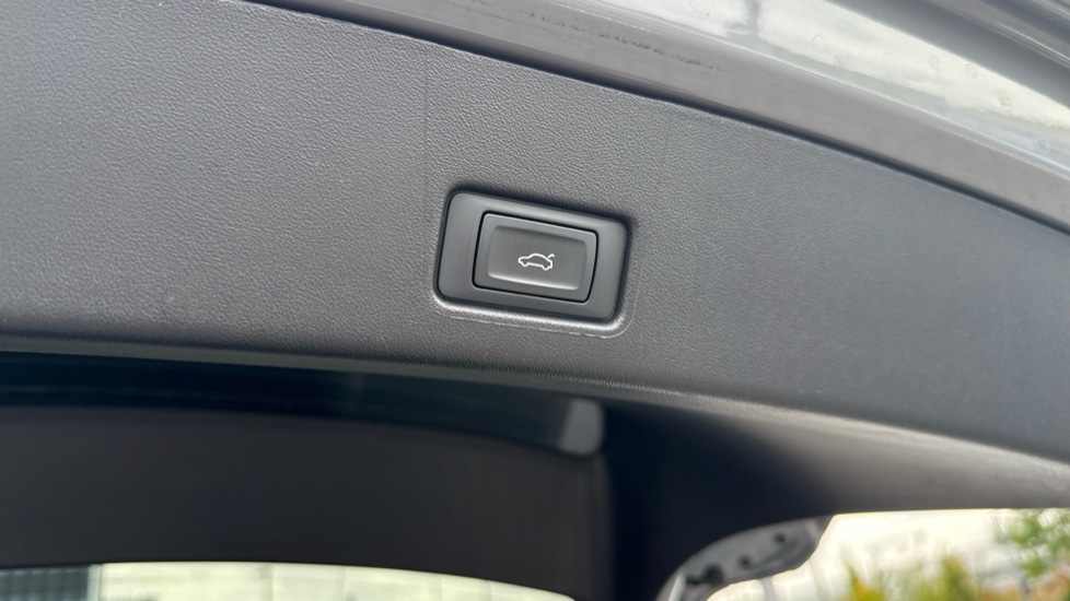 Used Audi Q4 e-tron 2022 for sale - 76868680: Photo 41