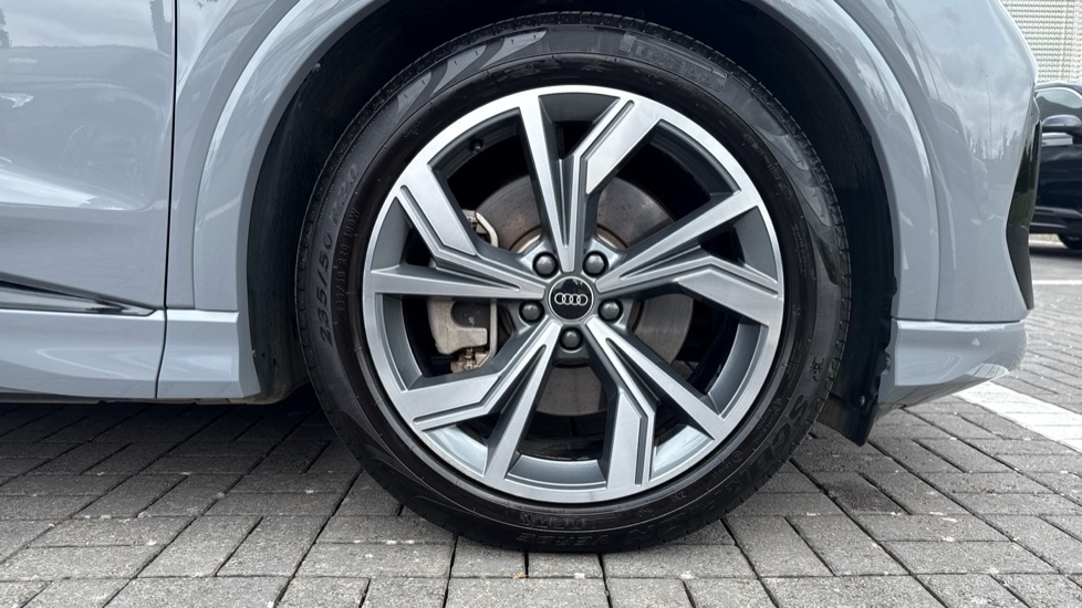 Used Audi Q4 e-tron 2022 for sale - 76868680: Photo 5