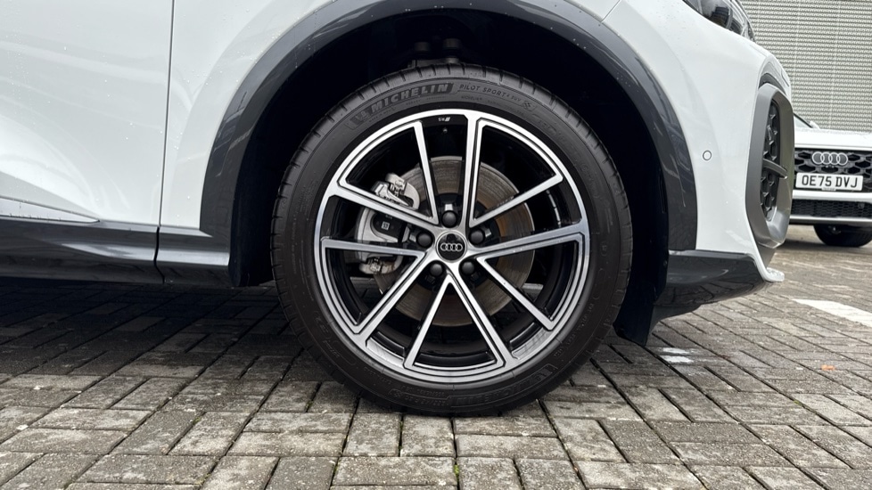 Used Audi Q5 2025 for sale - 76872113: Photo 5