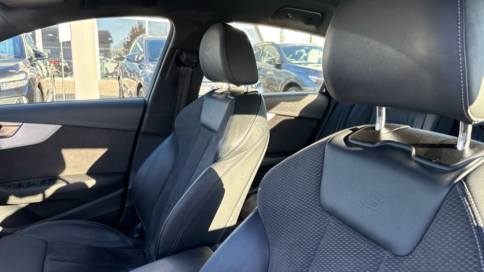 Used Audi A4 2018 for sale - 76773074: Photo 17