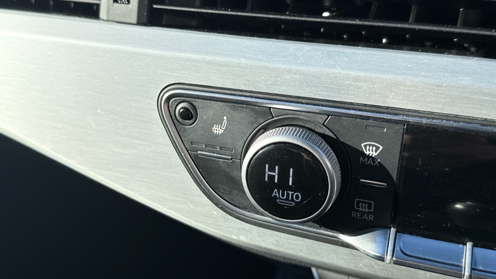 Used Audi A4 2018 for sale - 76773074: Photo 38