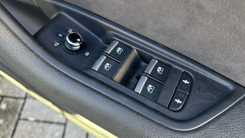 Used Audi A4 2018 for sale - 76773074: Photo 46