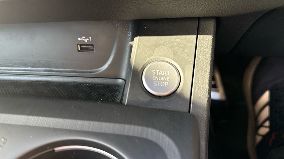 Used Audi A4 2018 for sale - 76773074: Photo 49