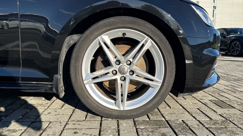 Used Audi A4 2018 for sale - 76773074: Photo 5