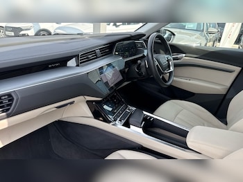 Used Audi e-tron 2021 for sale - 75972445: Photo