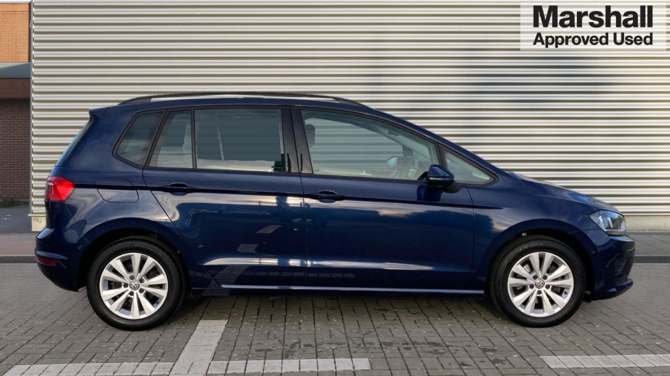 Used Volkswagen Golf SV 2014 for sale - 76872933: Photo 2