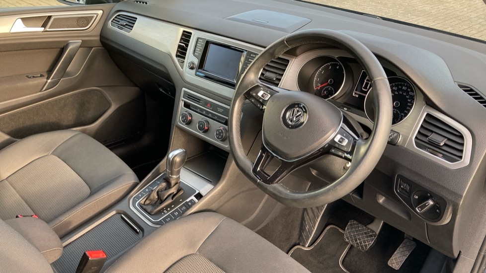 Used Volkswagen Golf SV 2014 for sale - 76872933: Photo 9