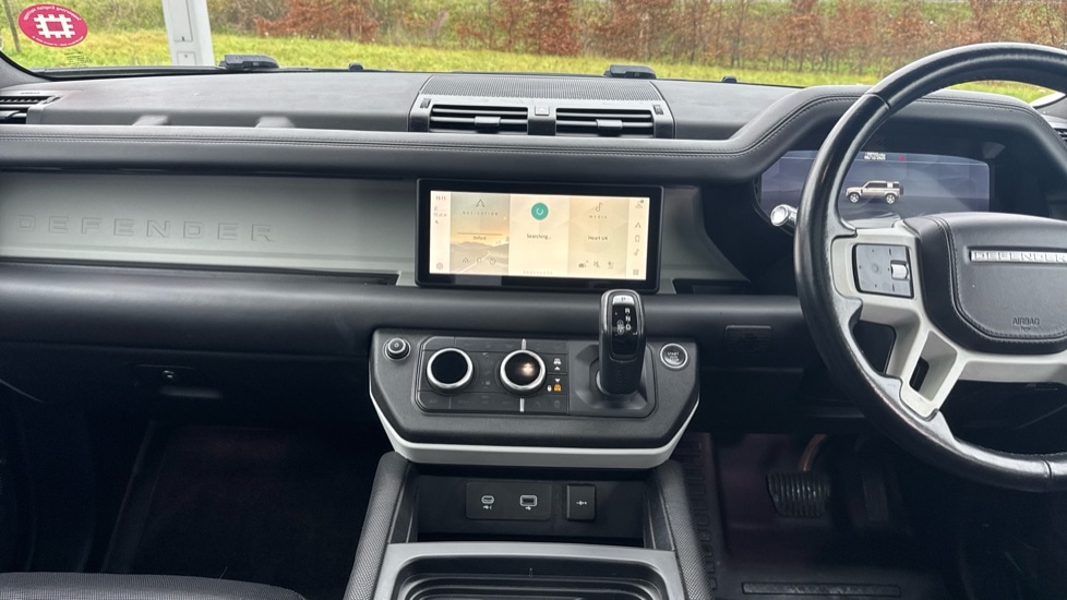Used Land Rover Defender 2021 for sale - 76874908: Photo 12