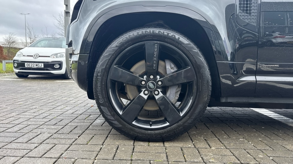 Used Land Rover Defender 2021 for sale - 76874908: Photo 17