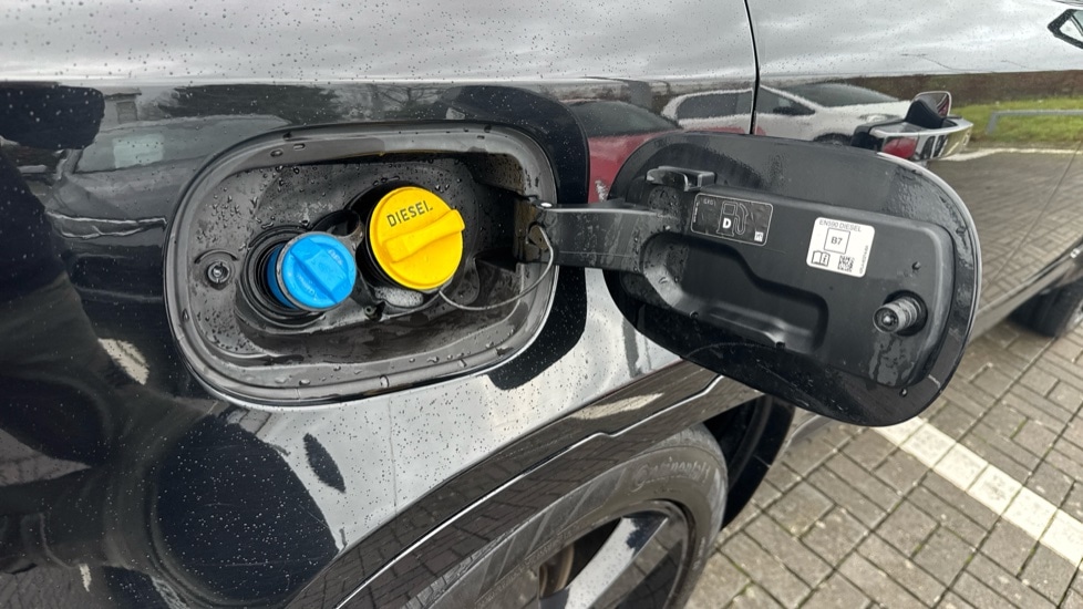 Used Land Rover Defender 2021 for sale - 76874908: Photo 21