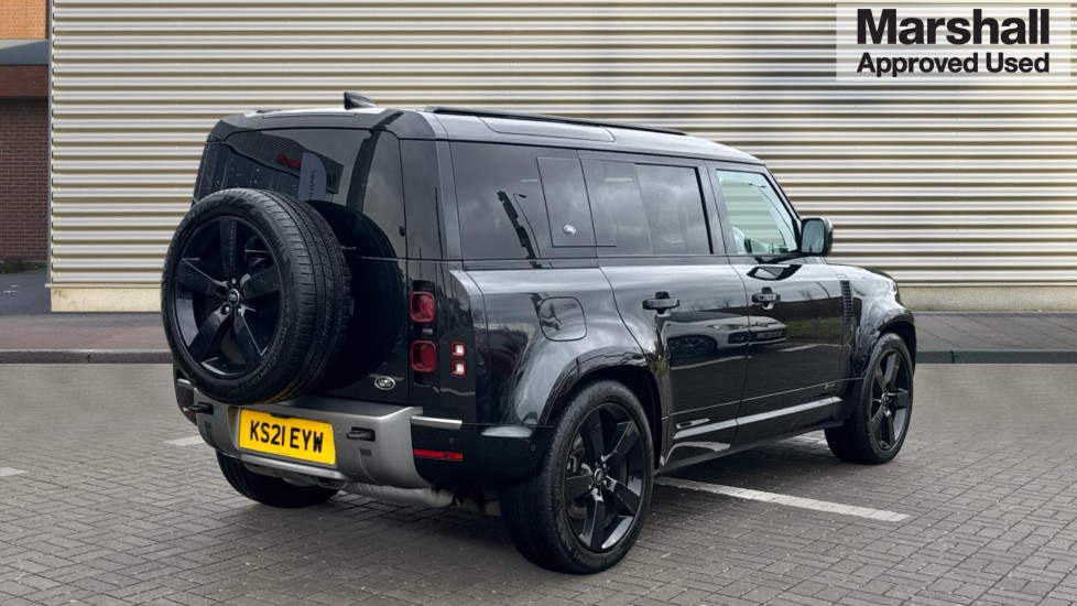 Used Land Rover Defender 2021 for sale - 76874908: Photo 3