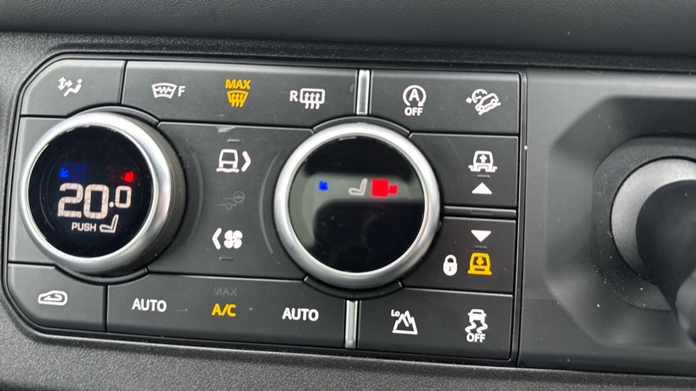 Used Land Rover Defender 2021 for sale - 76874908: Photo 34