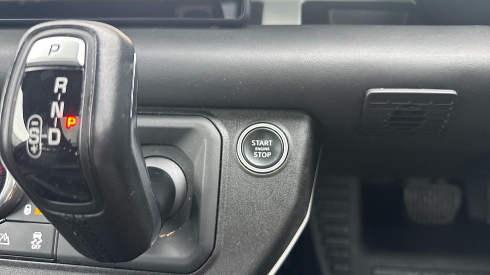 Used Land Rover Defender 2021 for sale - 76874908: Photo 39