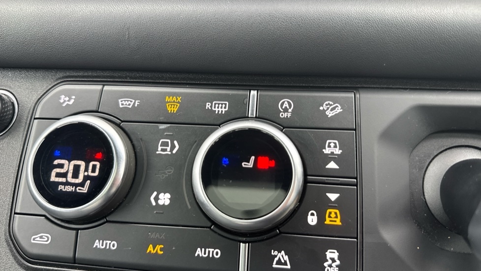 Used Land Rover Defender 2021 for sale - 76874908: Photo 43