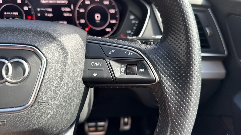 Used Audi Q5 2018 for sale - 76652453: Photo 23