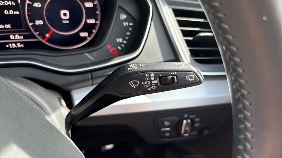 Used Audi Q5 2018 for sale - 76652453: Photo 30