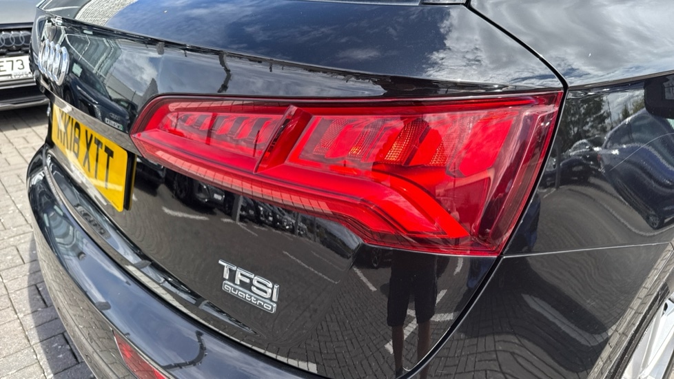 Used Audi Q5 2018 for sale - 76652453: Photo 33