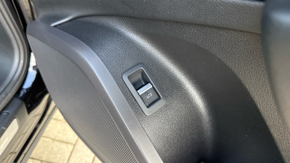 Used Audi Q5 2018 for sale - 76652453: Photo 47