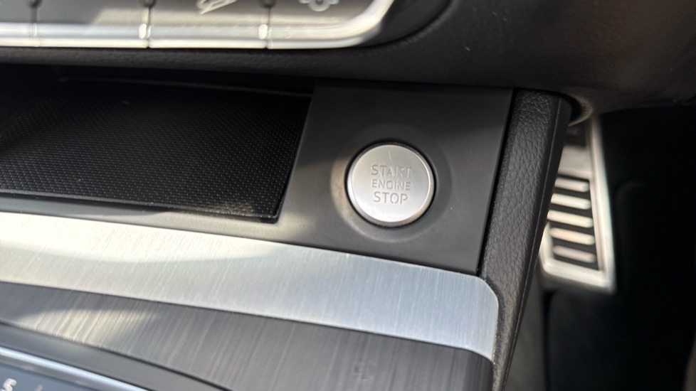 Used Audi Q5 2018 for sale - 76652453: Photo 49