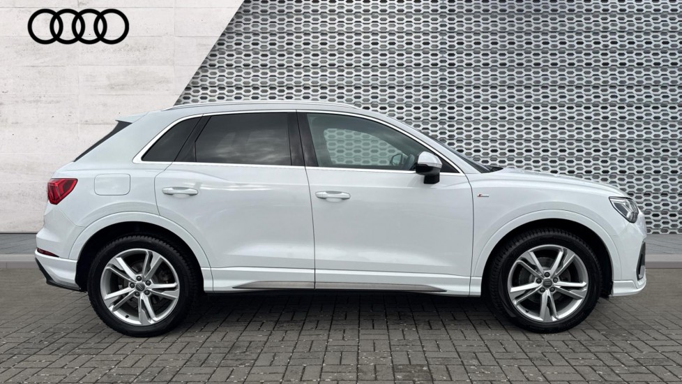 Used Audi Q3 2020 for sale - 76780247: Photo 4