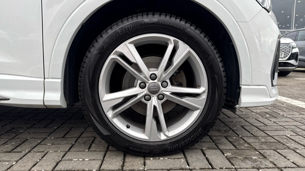 Used Audi Q3 2020 for sale - 76780247: Photo 5