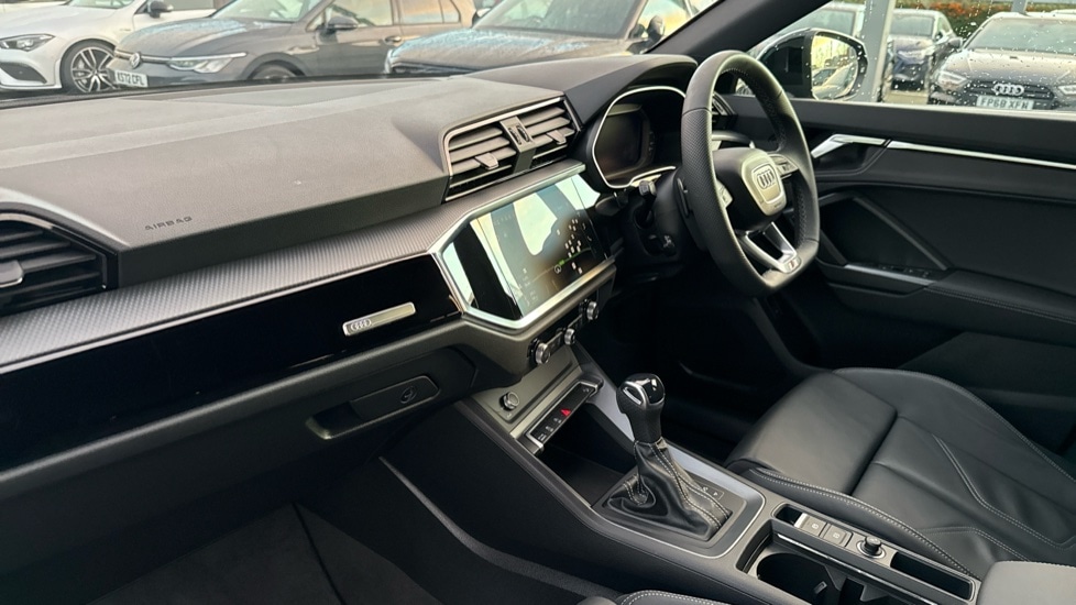 Used Audi Q3 2025 for sale - 76874471: Photo 2