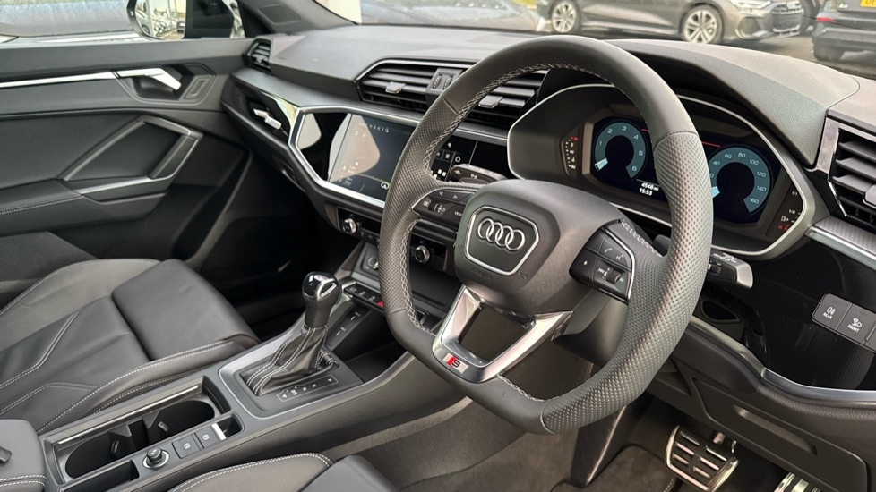Used Audi Q3 2025 for sale - 76874471: Photo 6