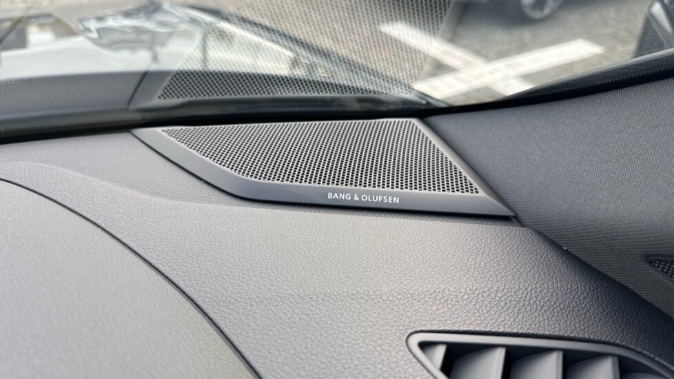 Used Audi RS Q3 2020 for sale - 76870999: Photo 32