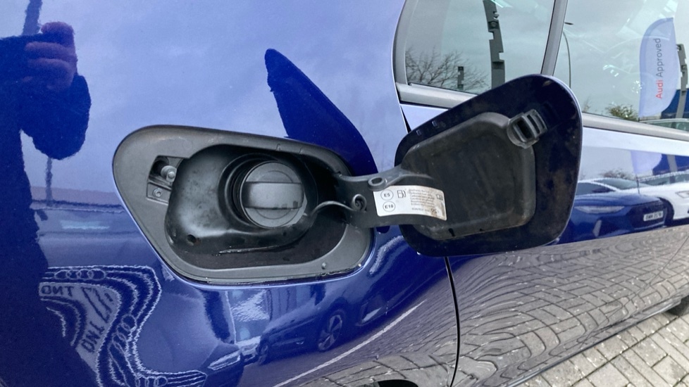 Used Volkswagen Golf 2019 for sale - 76533937: Photo 21