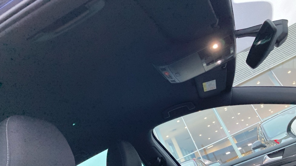 Used Volkswagen Golf 2019 for sale - 76533937: Photo 31