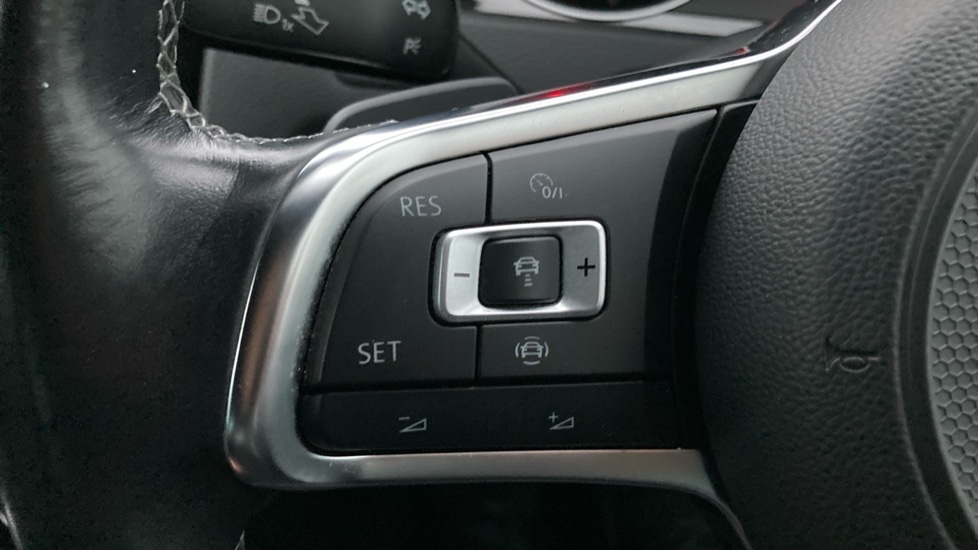 Used Volkswagen Golf 2019 for sale - 76533937: Photo 38