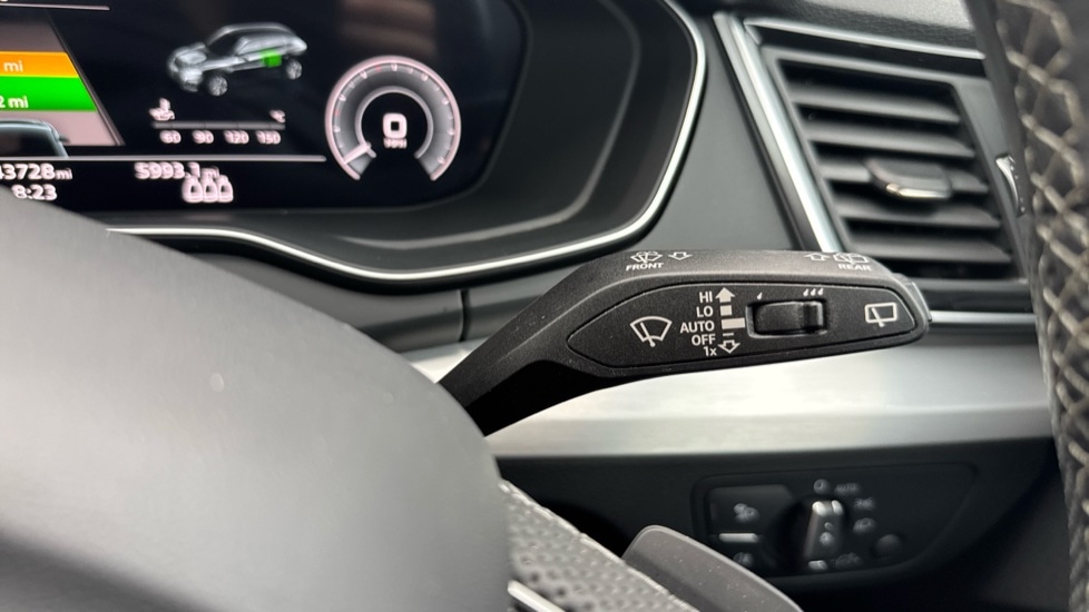 Used Audi Q5 2023 for sale - 76999516: Photo 30