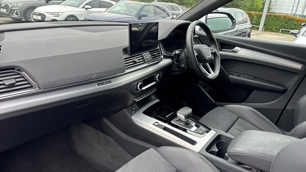 Used Audi Q5 2023 for sale - 75274607: Photo 2