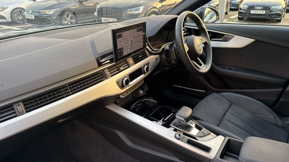 Used Audi A4 2023 for sale - 76874487: Photo 2