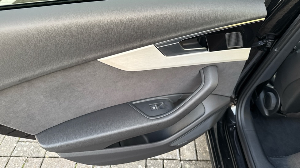 Used Audi A4 2023 for sale - 76874487: Photo 43