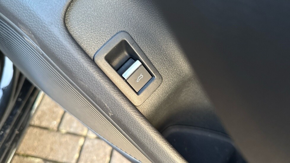 Used Audi A4 2023 for sale - 76874487: Photo 48