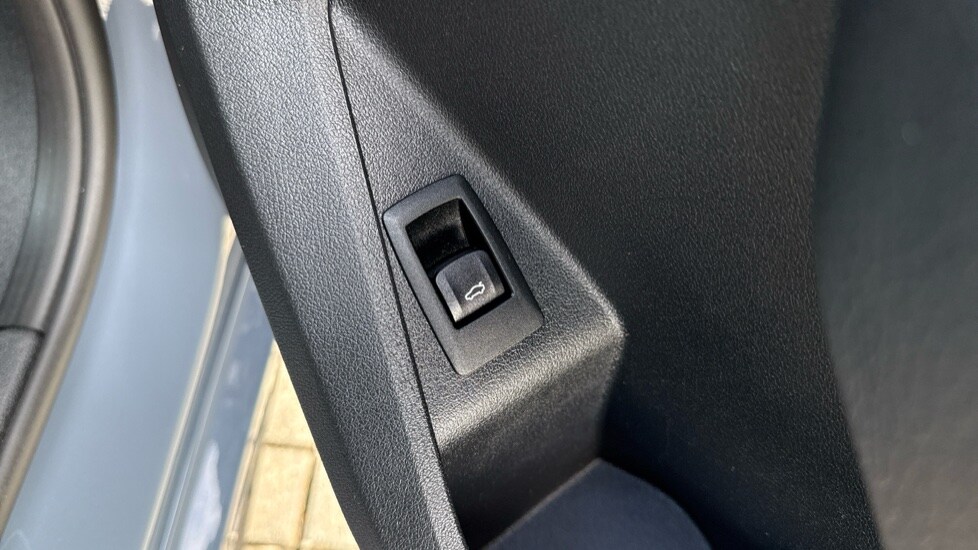 Used BMW 1 Series 2023 for sale - 76999435: Photo 43