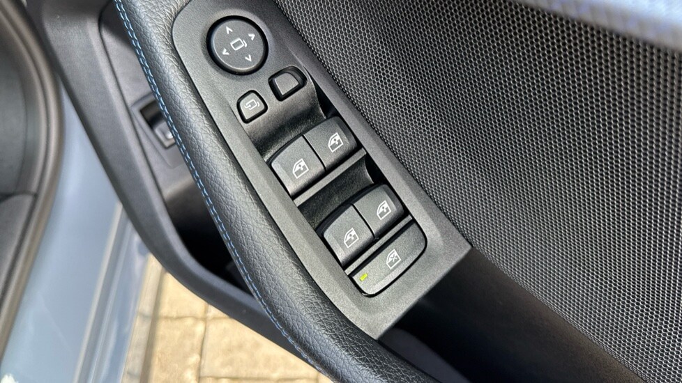 Used BMW 1 Series 2023 for sale - 76999435: Photo 44