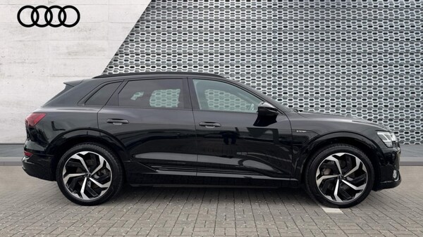 Used Audi e-tron 2021 for sale - 76146244: Photo 4