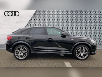 Used Audi Q3 2025 for sale - 76533997: Photo