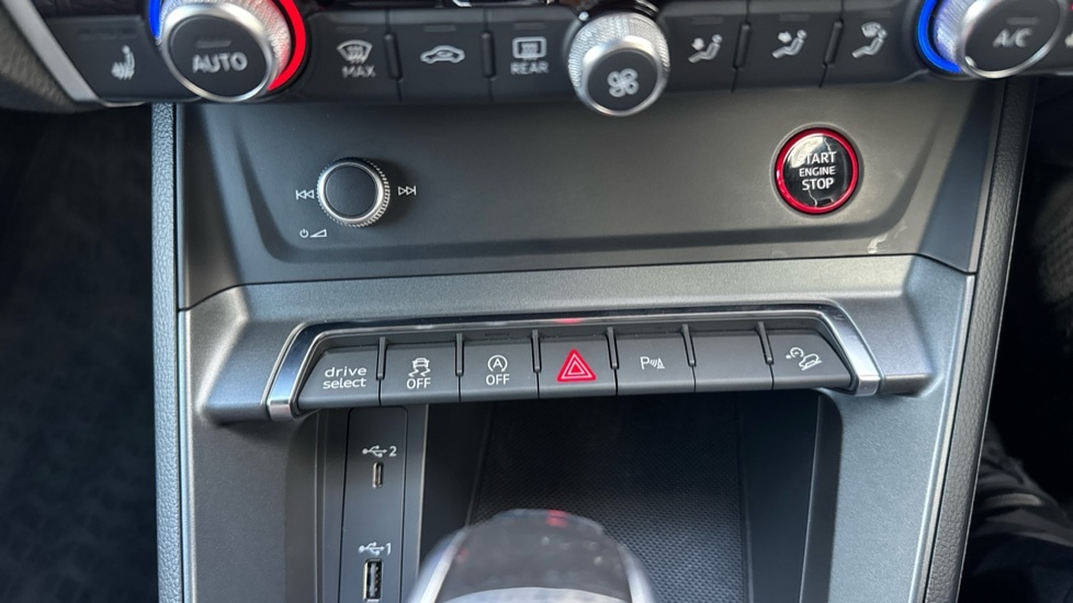 Used Audi RS Q3 2020 for sale - 76203876: Photo 48
