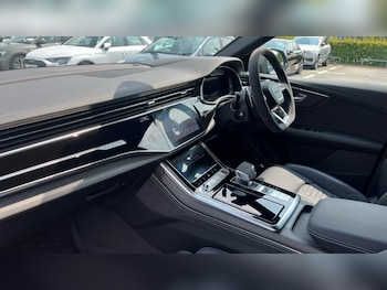 Used Audi RS Q8 2025 for sale - 75815541: Photo