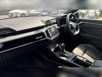 Used Audi Q3 2025 for sale - 75921925: Photo
