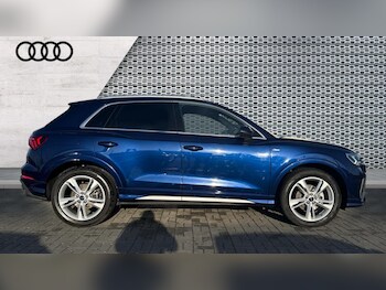 Used Audi Q3 2025 for sale - 76966693: Photo