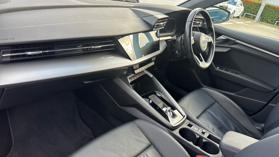 Used Audi A3 2021 for sale - 76161365: Photo 2